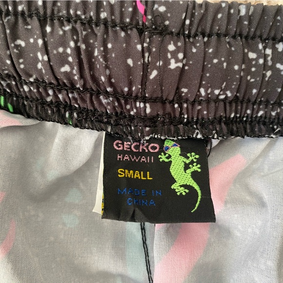 Iconic 1988 Wild Gecko Multiverse Beach Pants - NWOT - Picture 4 of 7